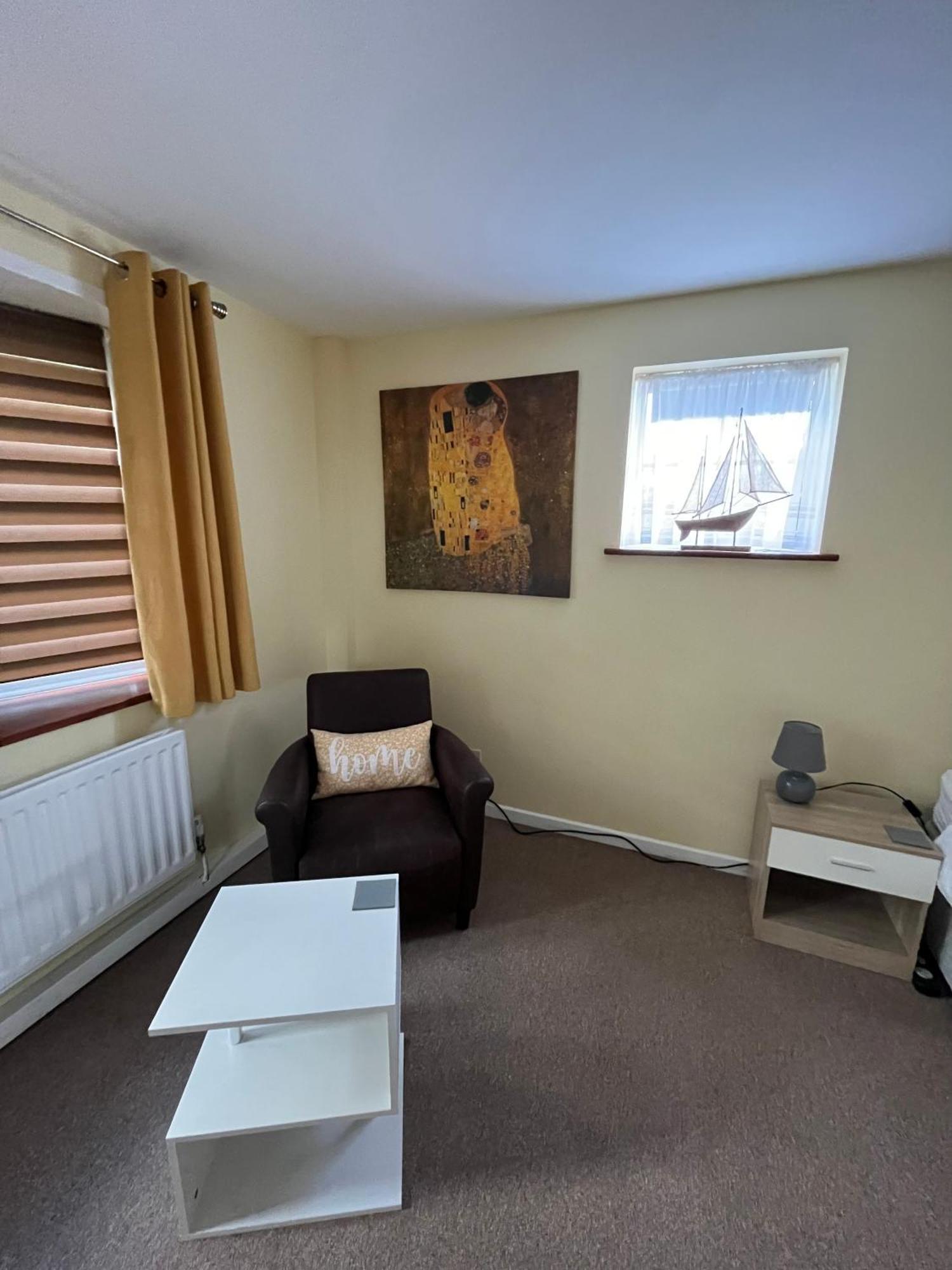 Appartement * Quest Fulfiller * à Southampton Extérieur photo